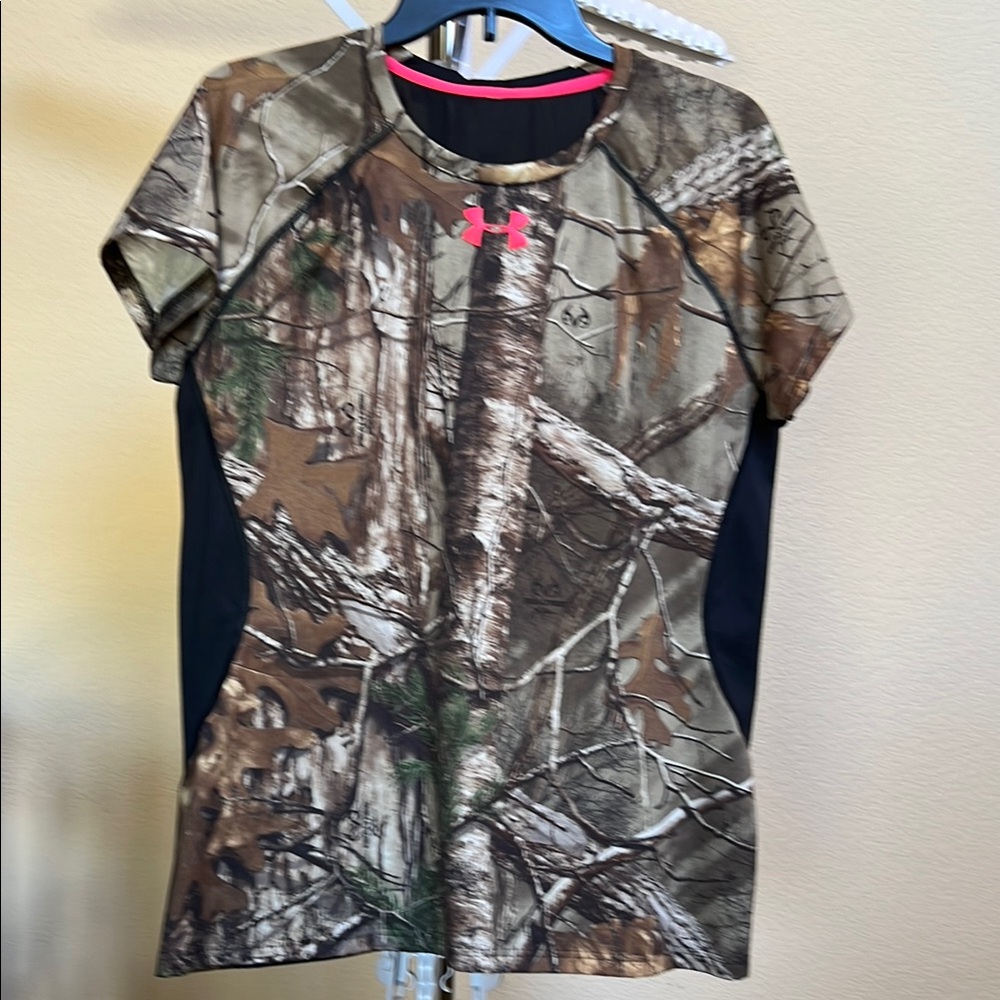Under Armour Women's Camo Short Sleeve Tee